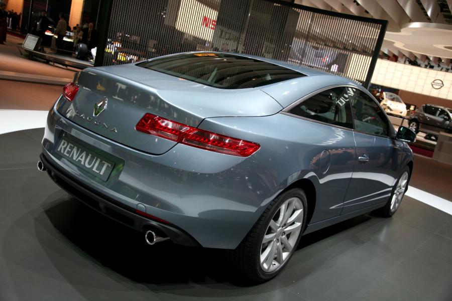  Renault Laguna Coupe 2008 года  (фото 7 из 53)